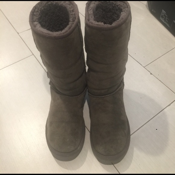 UGG Shoes - Uggs